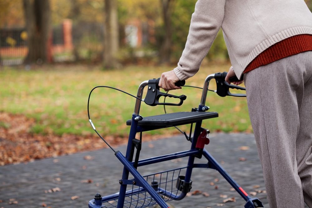 Top Challenges That Make Walking Difficult for the Elderly